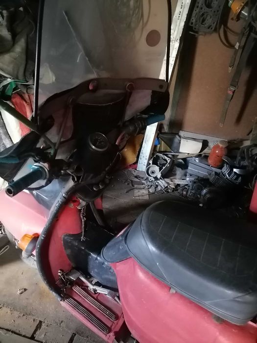 Мотороллер Муравей с кузовом