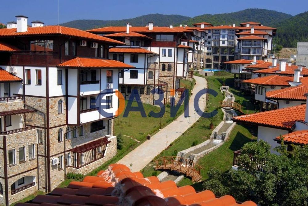 Продава се Двустаен апартамент в Свети Влас - 78 кв.м за 589 €/кв.м - Снимка #11