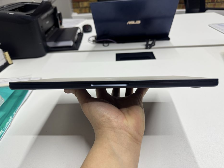 Macbook air 13 M4 16/256