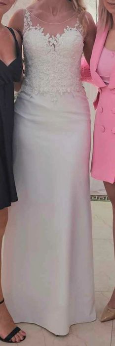 Rochie de mireasă elegantă tip sirenă