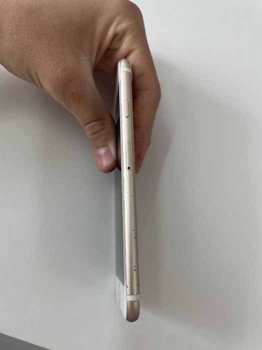 Продам iPhone 7 С ТОРГОМ