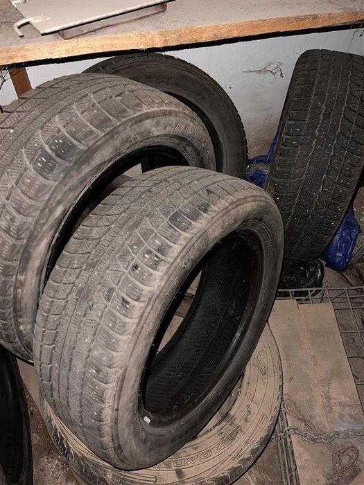 Шины 225 55 R17  Б/У Continental AG