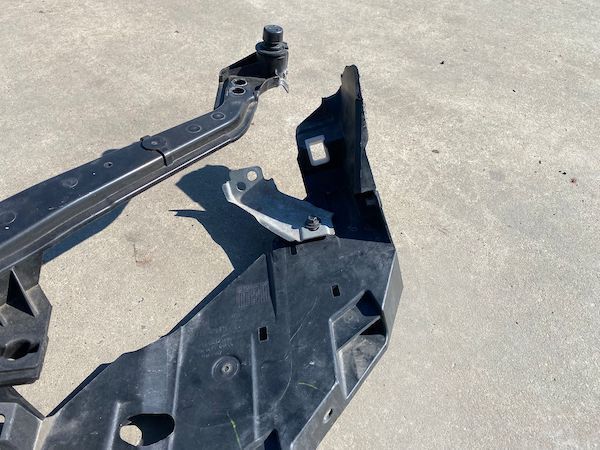 Trager Fata Volvo V40 Cross Country 2012-2018 31299365 31385913