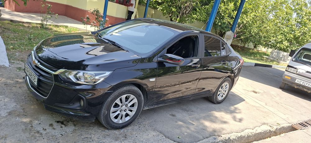 Onix 3 pazetsya mexanika
