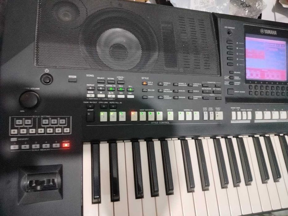 Yamaha PSR-S900 Yamaha PSR-A2000