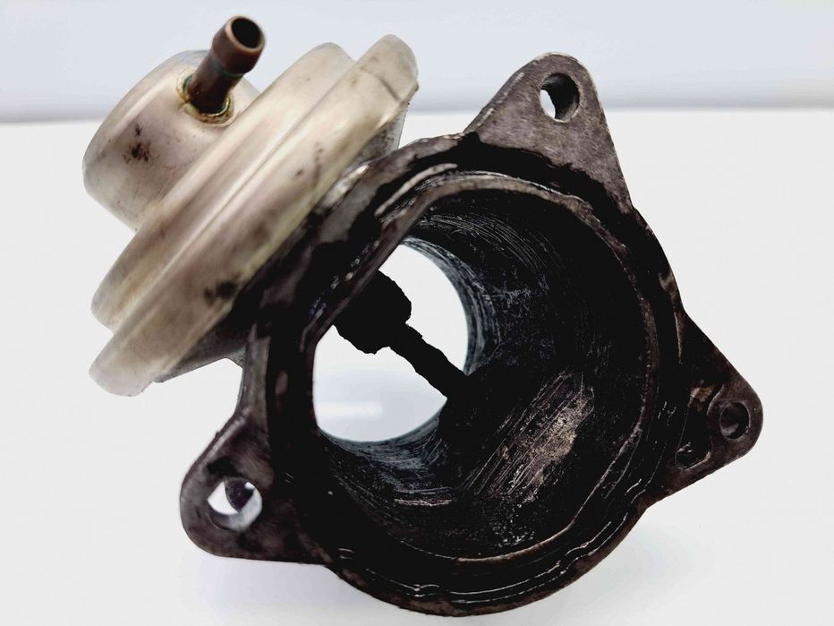Supapa EGR Volkswagen Golf 5 (1K1) [Fabr 2004-2008] 038131501AN 1.9 TD