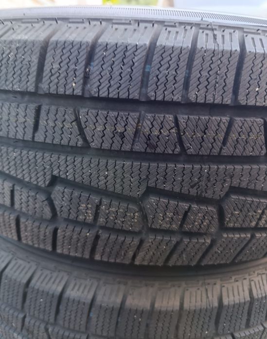 Продаётся резина 205/70 R15