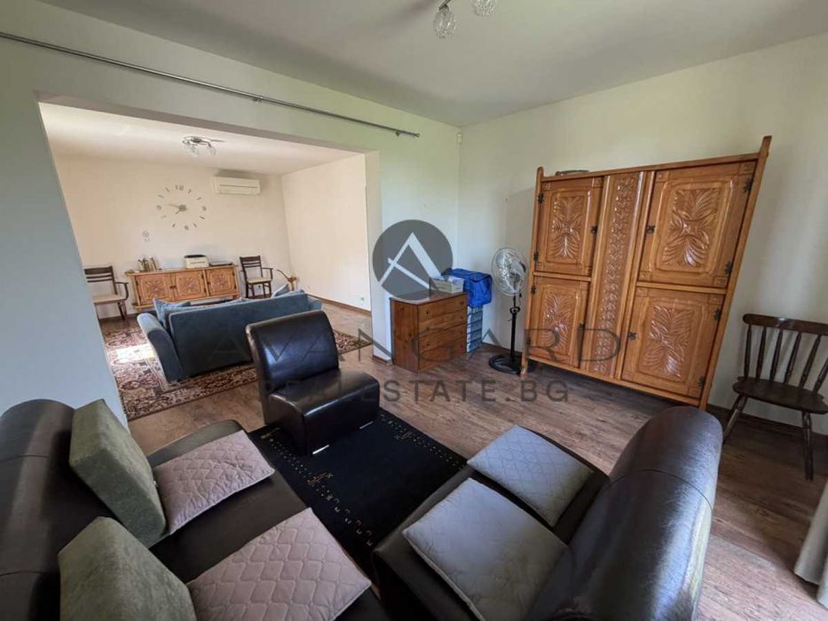 оф.25687 Невероятен имот/ с.Горна Махала