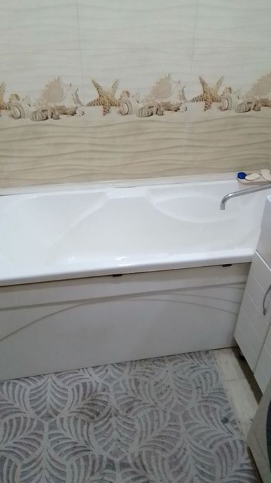 Продается ванна акриловая
