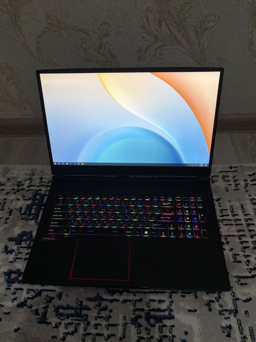 Продам игровой ноутбук Msi GE75 Raider!