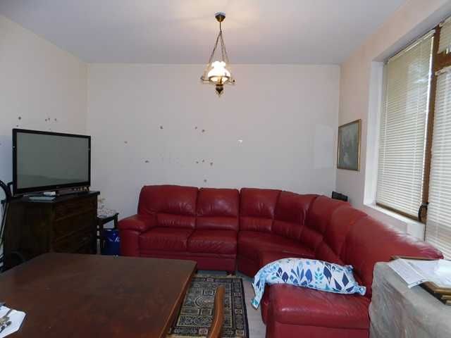 Дава се под наем Двустаен апартамент в Търговище, Център - 55 кв.м за 204 € - Снимка #1