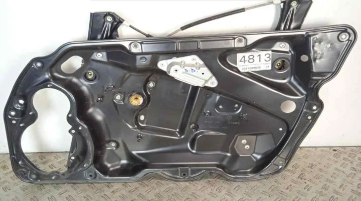 Ansamblu macara geam electrica  dreapta fara 3C1837756G Volkswagen VW