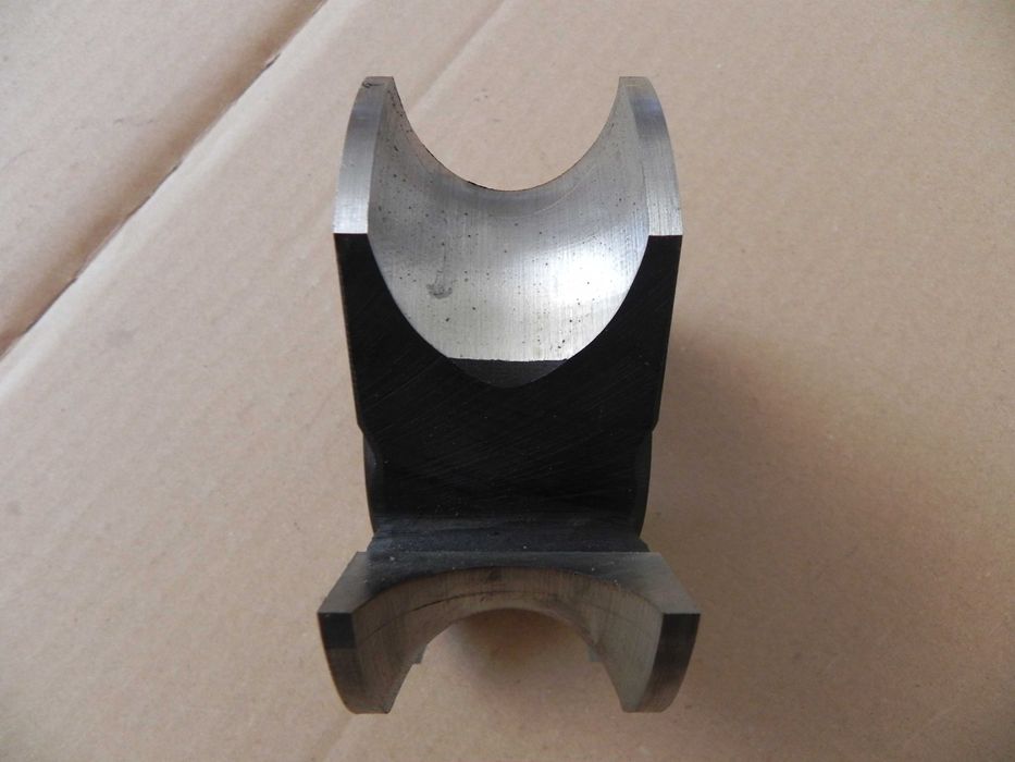 Freza jumatate de cerc pentru rotunjit