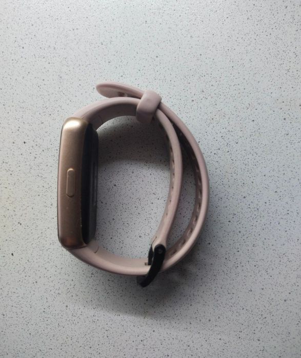 фитнес-часы  huawei  band  6