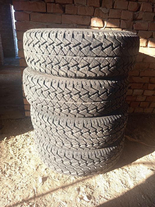 Продам гризевые шины