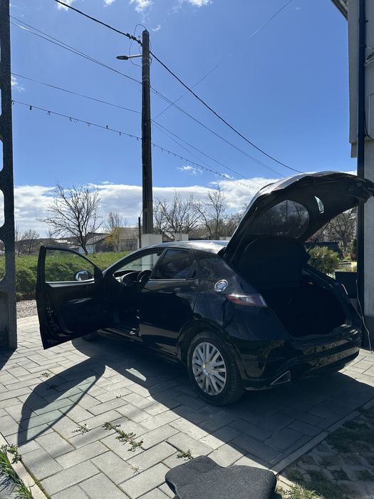 Honda civic 1.8 2010