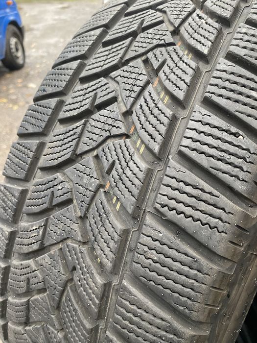 235/60/18 Dunlop 4бр