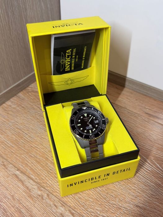 INVICTA Men's 0420 Pro Diver Automatic Black Dial Titanium Watch