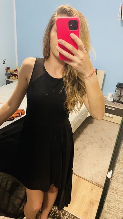 Вечерни и коктеилни рокли