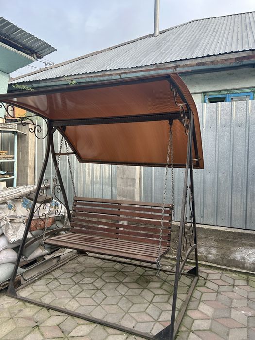 Продам садовую качелю!