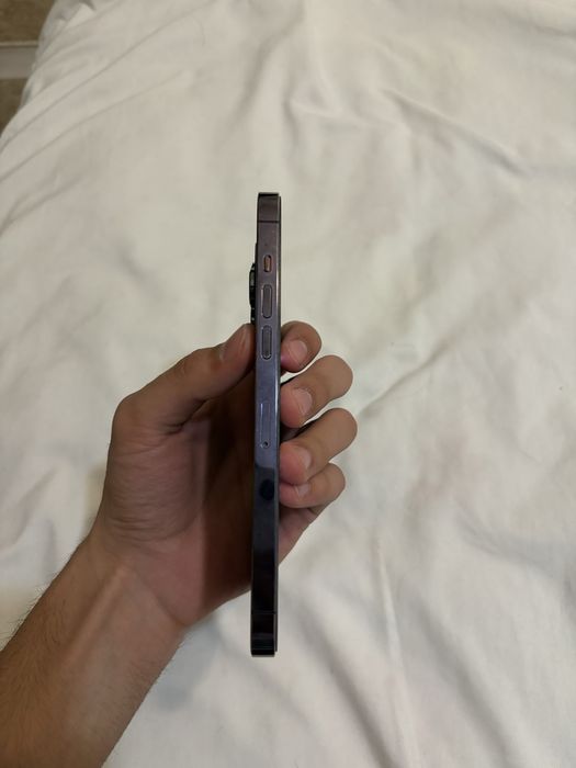 Iphone 14 pro max xolat idyal karopka dakmenti bor  xamanarsasga javop