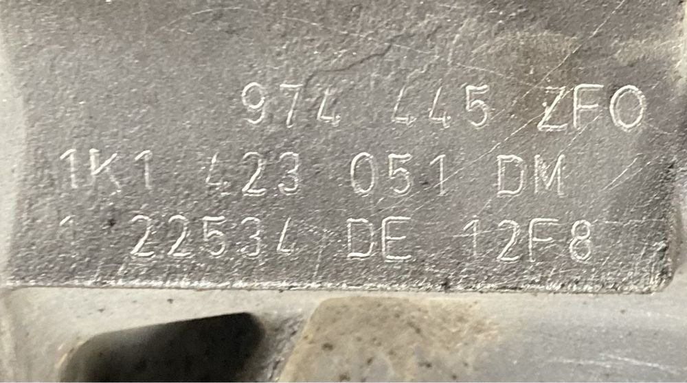 Vw polo seat altea 2015 година 1.6 tdi Кормилна Рейка