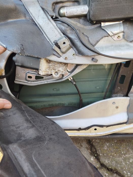 Предна дясна врата за Мерцедес w203 фейслифта 2005