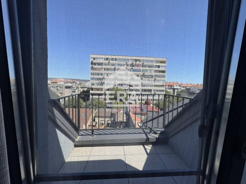 Продава се  в Варна, Център -  кв.м за 0 €/ - Снимка #8