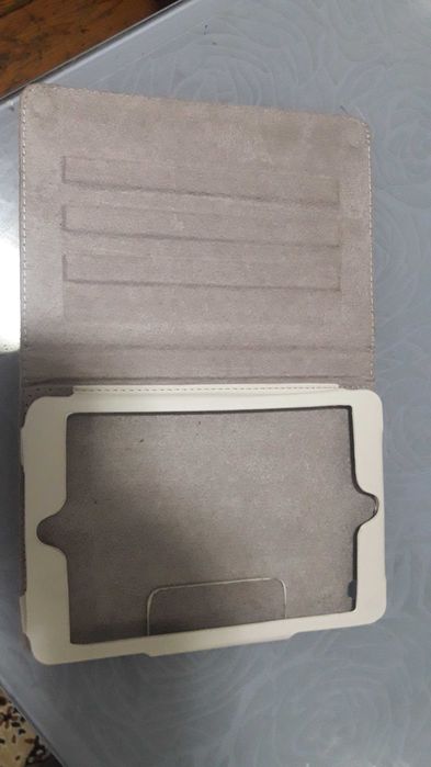 Чехол для планшета кожанный новый