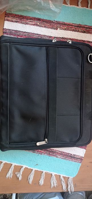 Сумки для ноутбуков