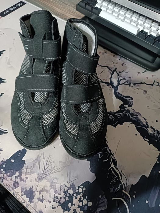 Продам борцовки размер 36-37