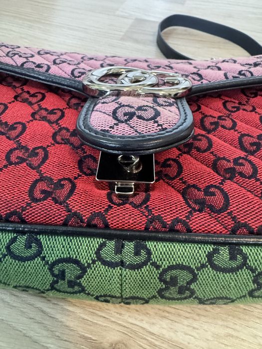 Geana de umar marime medie