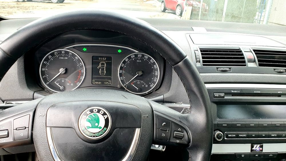 SKODA Octavia 2011 — imagine 2