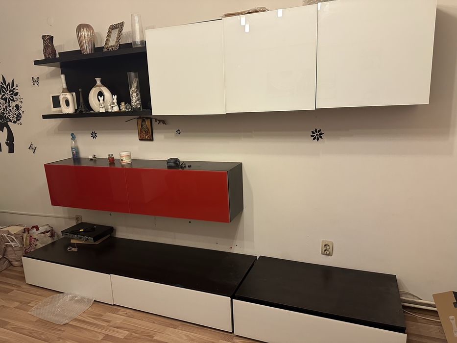 Vand mobila de living