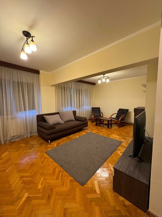 Apartament 3 camere de închiriat – Teiul Doamnei
