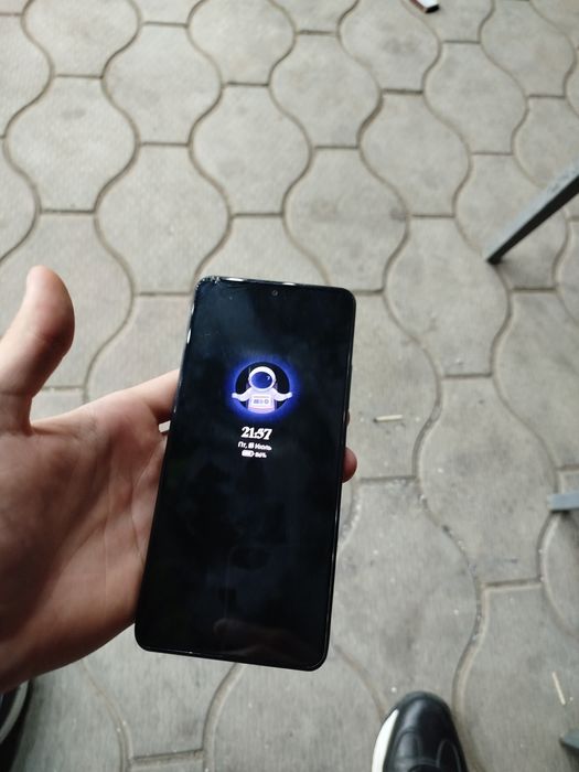 Продам poco f3 доки есть