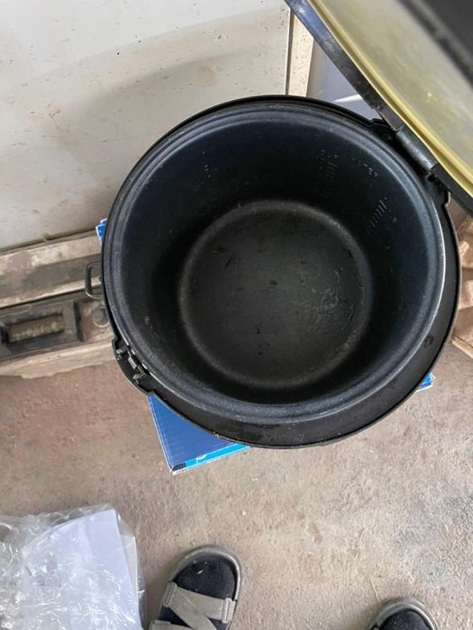 Мультиварка Midea в отличном состоянии