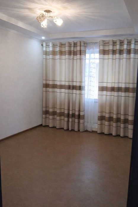 Продаётся 1 комнатная квартира, 3 м/р, Чирчик