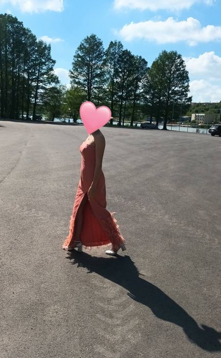 Официална дълга рокля, цвят корал