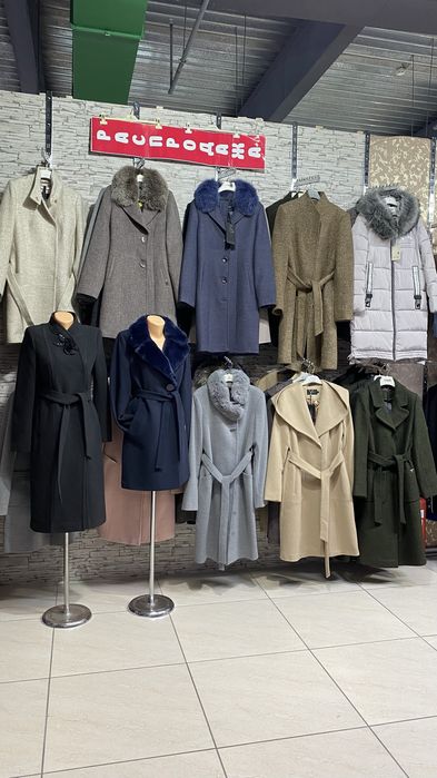 Продам пальто женские