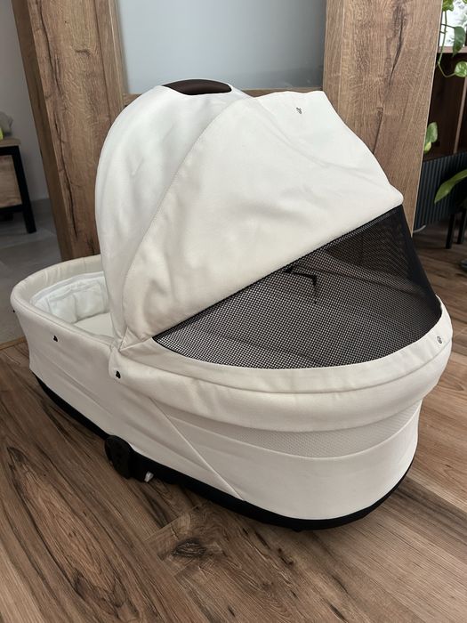 Кош за новородено Cybex Cot S Lux + подарък