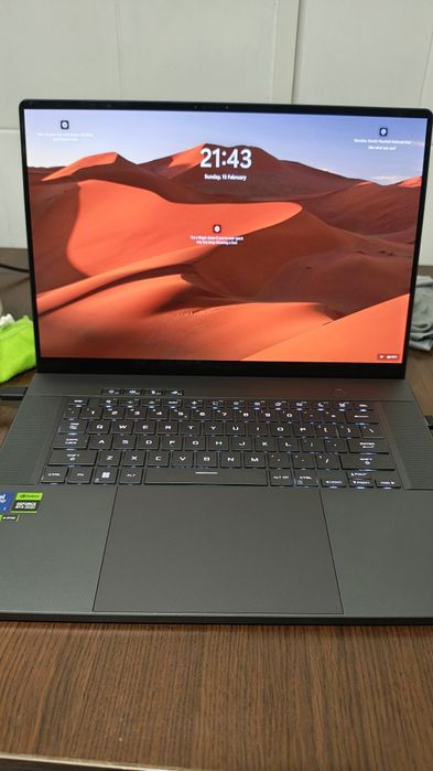 Laptop Asus ROG Zephyrus G16 OLED RTX4070 cu garanție