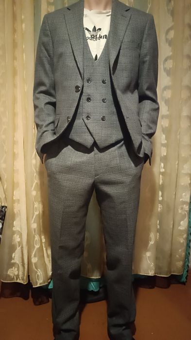 Продам костюм от продавца
