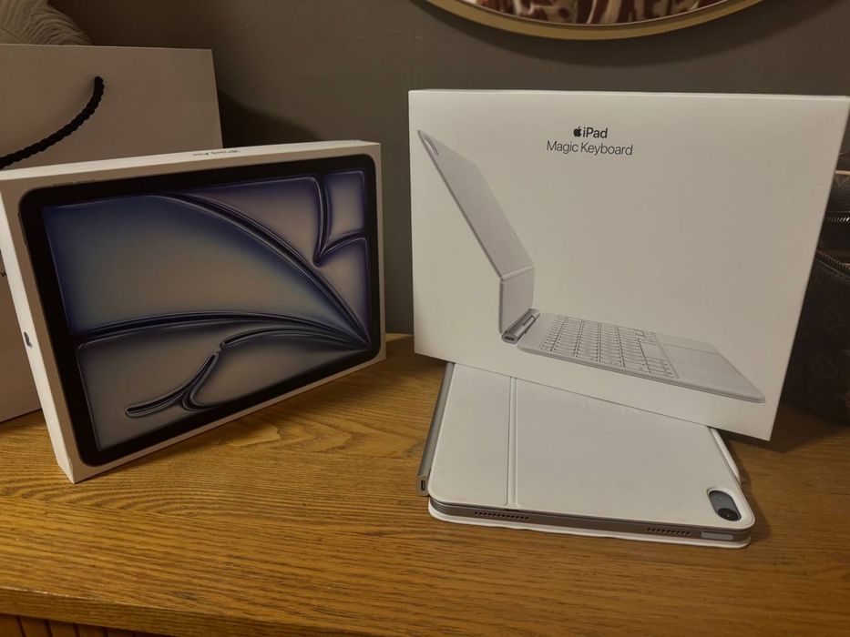 Apple iPad Air 11” M3 256GB + Magic Keyboard + Apple Pencil Pro
