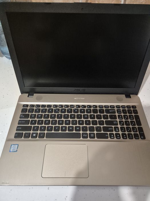Laptop Asus A541U