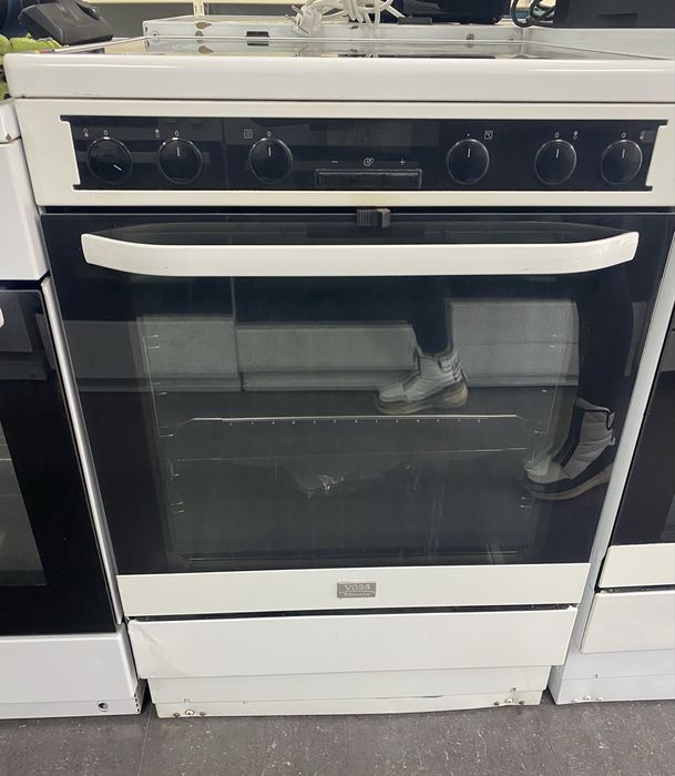 Печка с индукциони котлони VOSS Electrolux ELI 14321 HV клас: А+ 74л