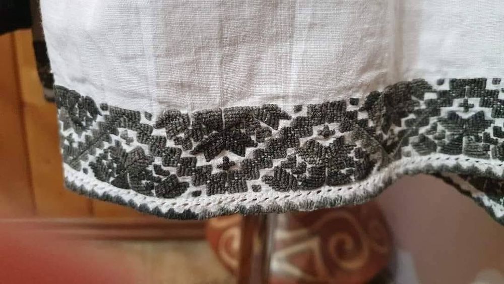 REDUCERE LUNA MAI 25%! Costum popular (ie/camasa, catrinte/fote/sorturi)