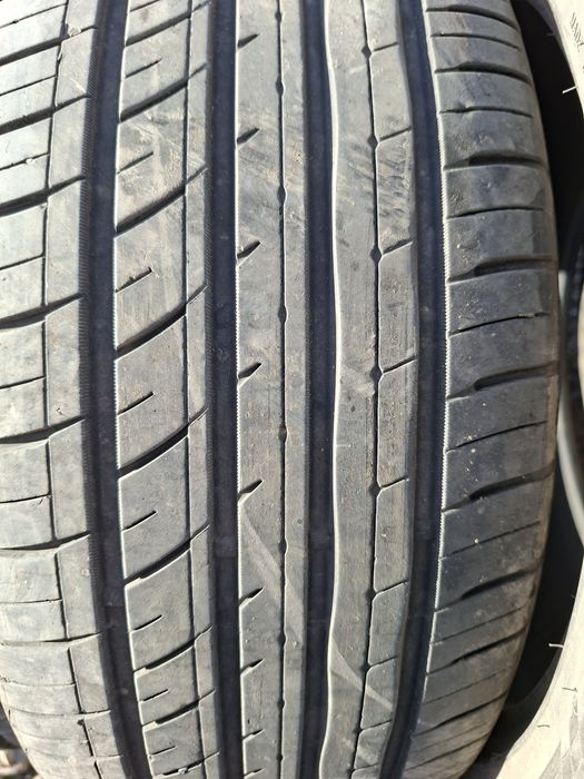 Продам шины 235/45/18 Китай