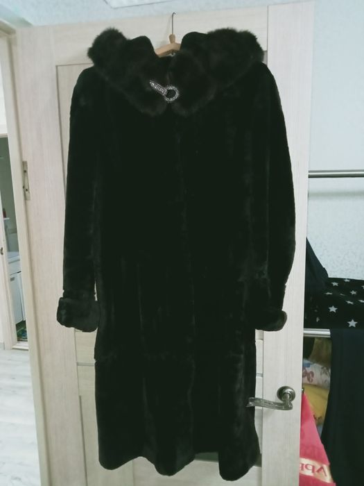 Продам цигейковую шубу