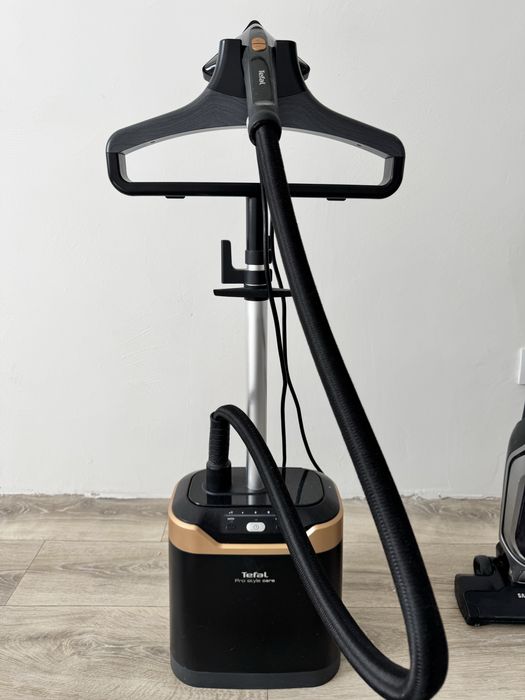 Продаю отпариватель Tefal